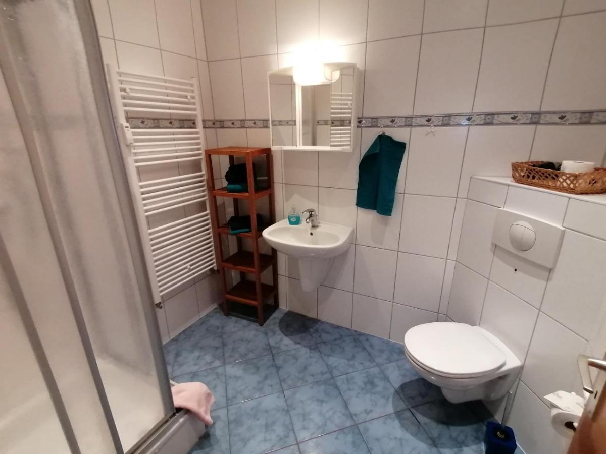 Korner 1 Mit Terrasse & Parkplatz - Abc27 By Abcwismar Appartamento Esterno foto